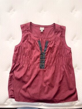165. Converse Sleeveless Burgundy Blouse with Black Placket